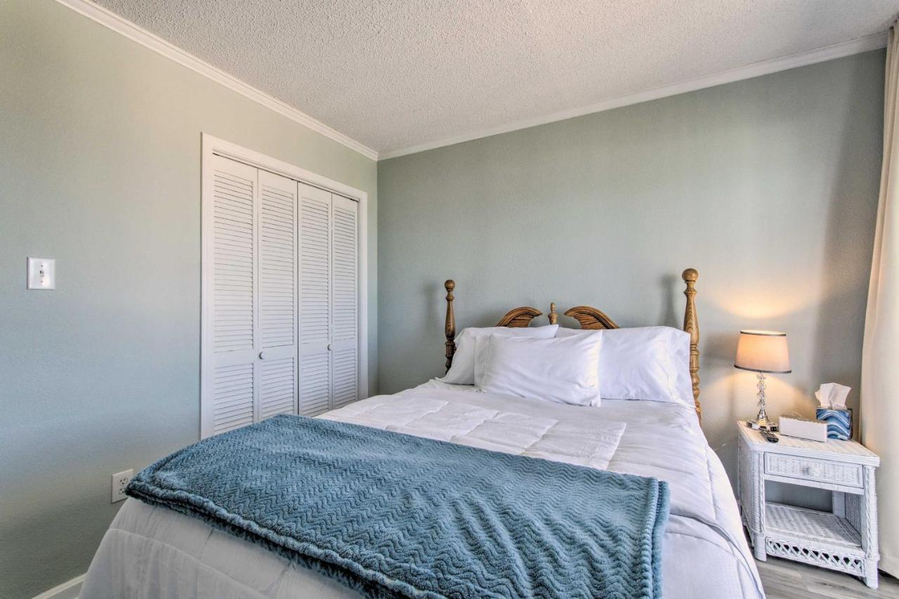 Convenient Retreat With Balcony And Ocean Views! Apartman North Topsail Beach Kültér fotó
